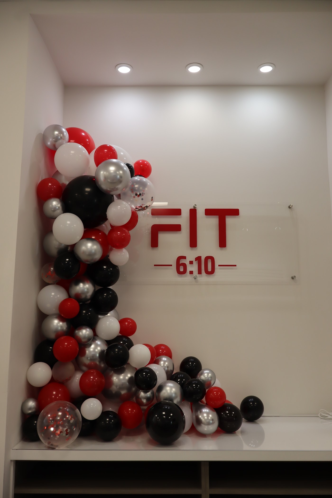 FIT 6:10 space