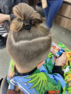 Clipper lounge photo 2