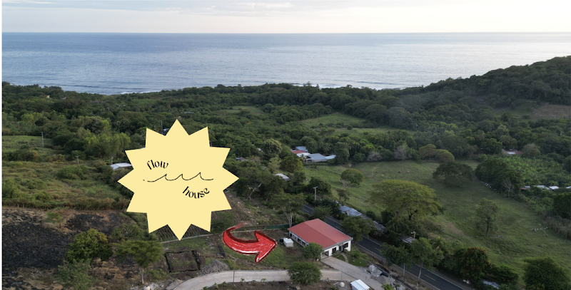 Flow House - Guesthouse & CoWorking Space