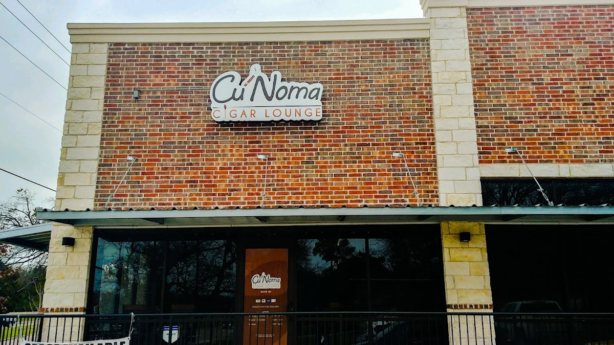 Cu'Noma Cigar Lounge