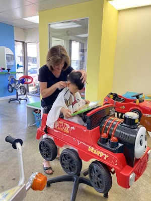 Banana Skins Childrens Hairdressing photo 2