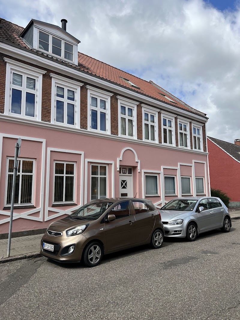 Tandlæge Ana Carolina Andrade Carmello ApS - billede 2