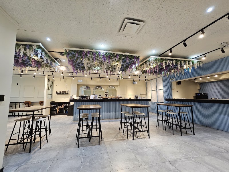 Twins Café photo 2
