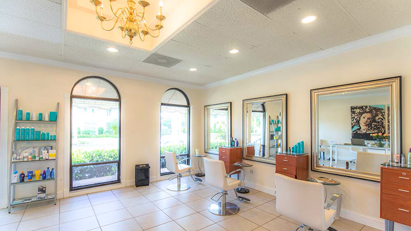 Gloss Salon Naples - Business Location