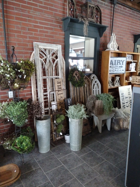 The Junction Cafe and Home Decor photo 3