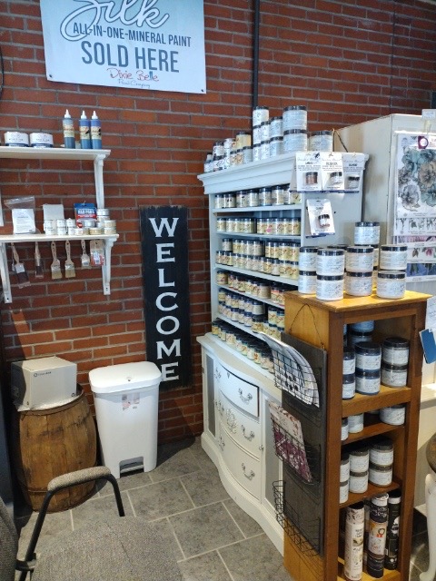 The Junction Cafe and Home Decor photo 1