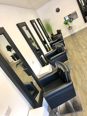 5th Avenue for Hair & Beauty photo 3