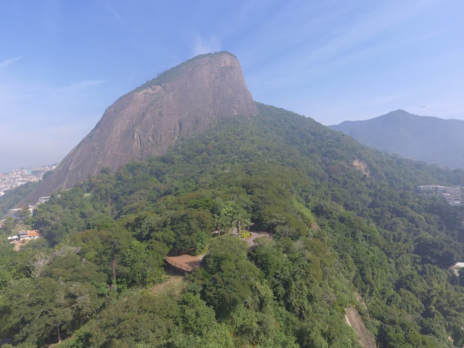Parque Natural Municipal Dois Irmãos - Dois Cariocas - Sérgio Bernardes e Alfredo Sirkis fotoğraf 1