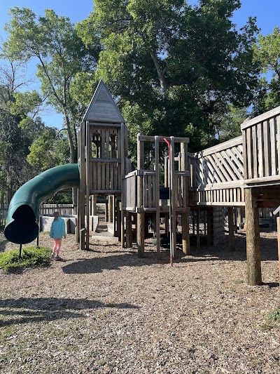 Sacajawea Park and Tennis Courts