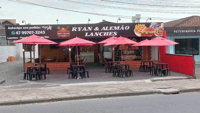 Ryan Lanches