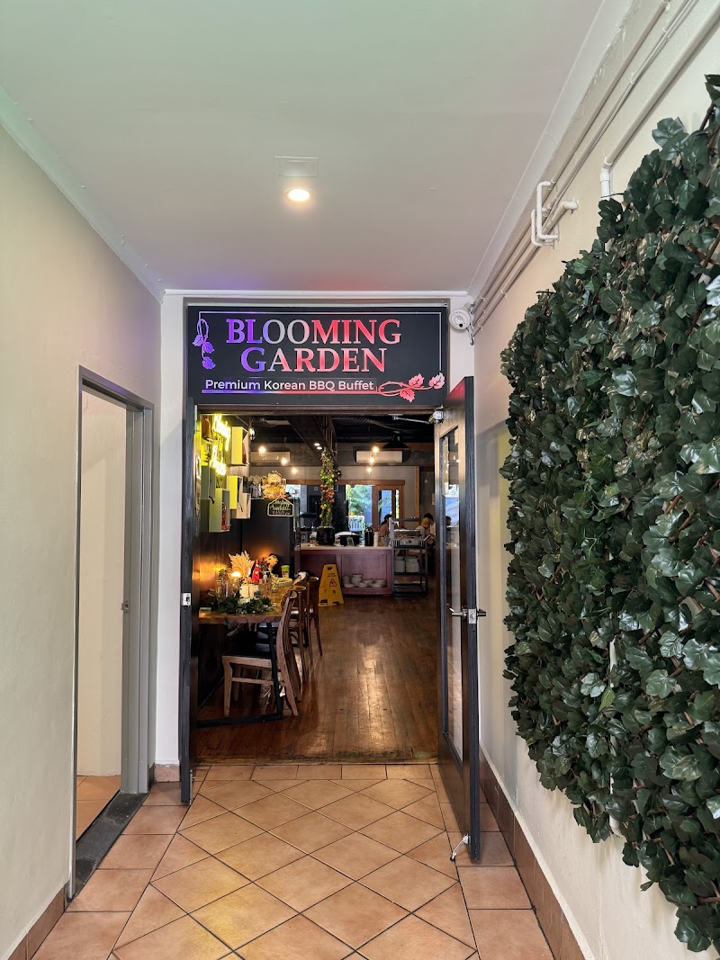 Blooming Garden photo 9