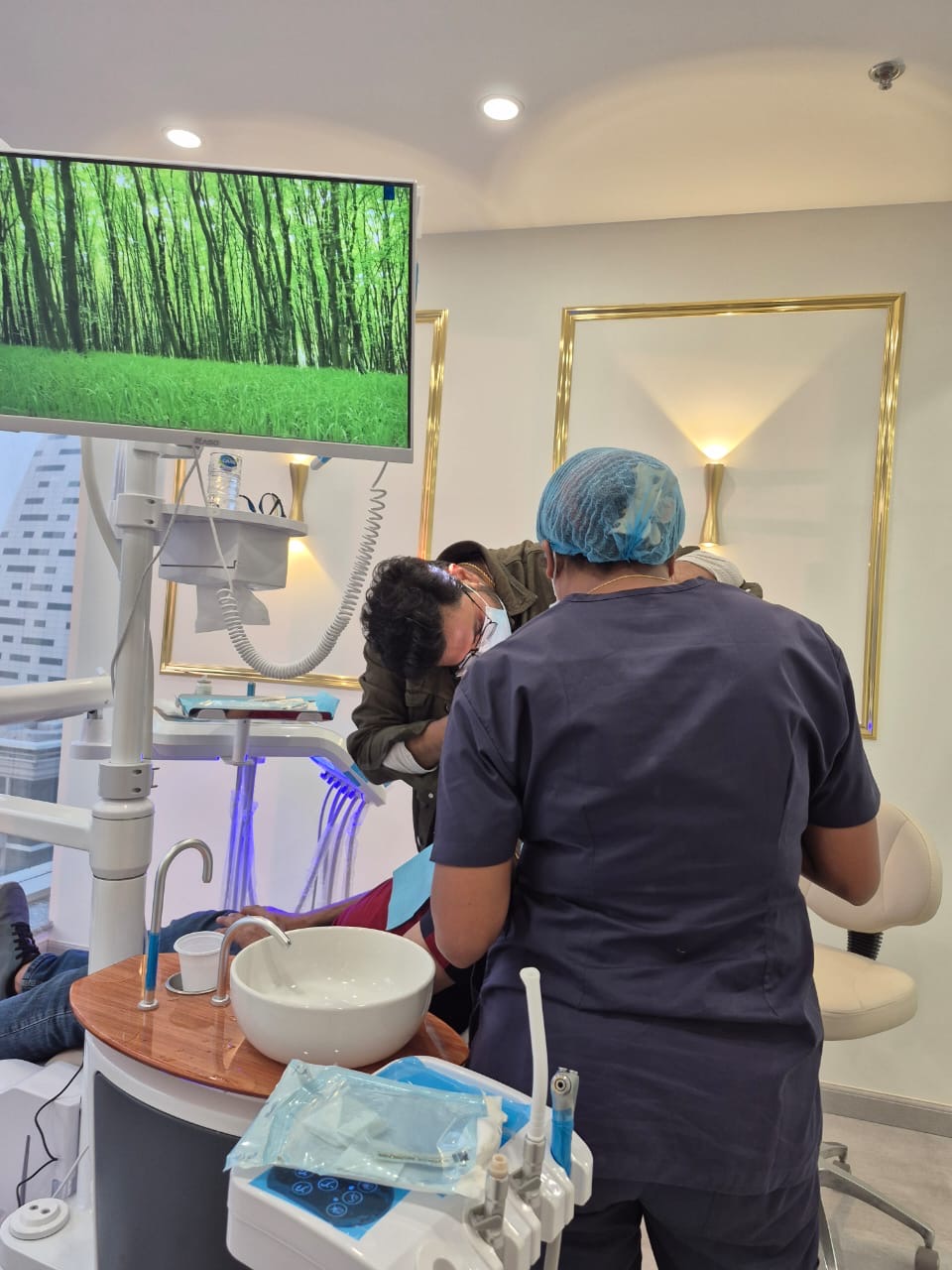 White Swan Dental Clinic - Business Bay, Dubai 4