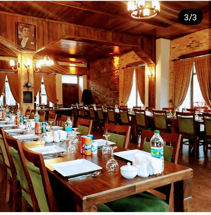 Pushkin Cafe Restaurant mekanı