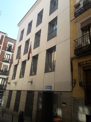 Residencia Centro de Dia Municipal Carmen Conde — C. del Ave María, 6, Centro, 28012 Madrid, España