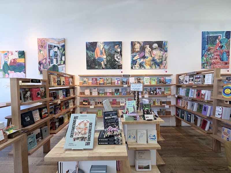 Black Bird Bookstore and Café photo 2