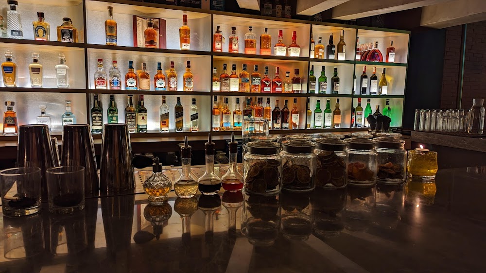 Mansion Sports Bar and Lounge (now Monarch Manila) fotoğraf 1