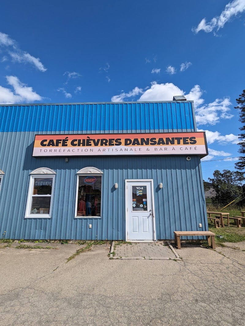 Café Chèvres Dansantes photo 3