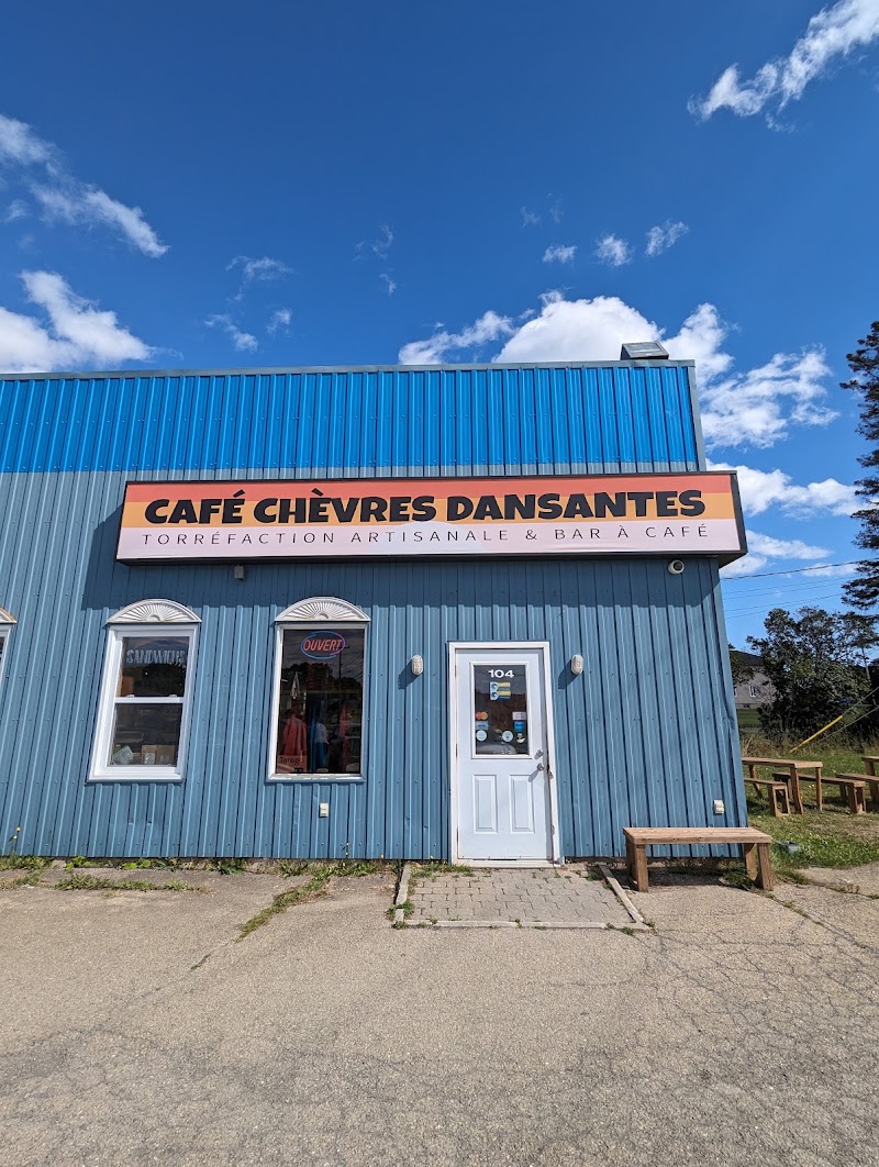 Café Chèvres Dansantes photo 3