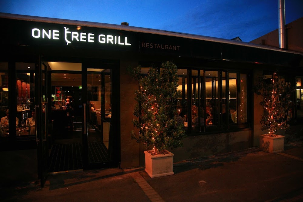 One Tree Grill fotoğraf 1