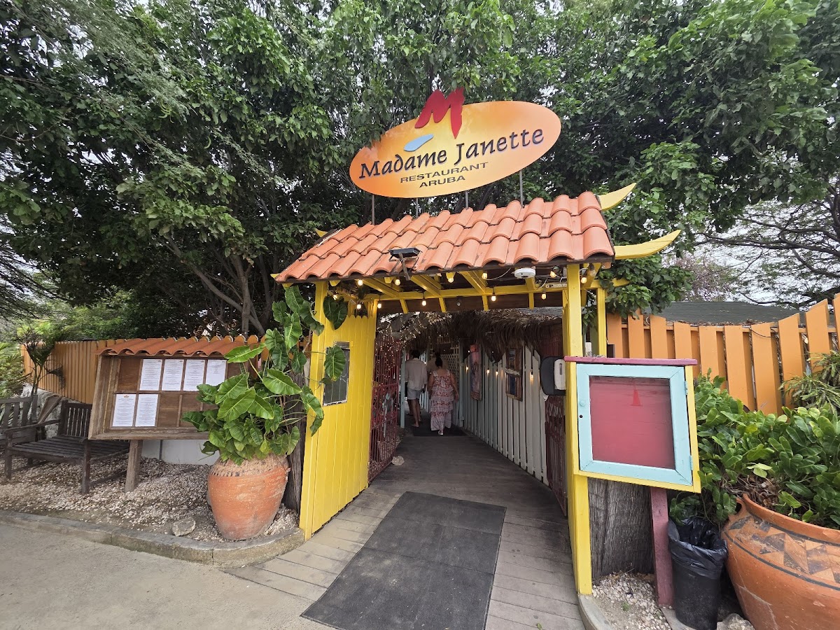 Madame Janette in aruba