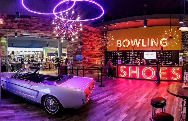 Lucky Strike Arcadia — interior