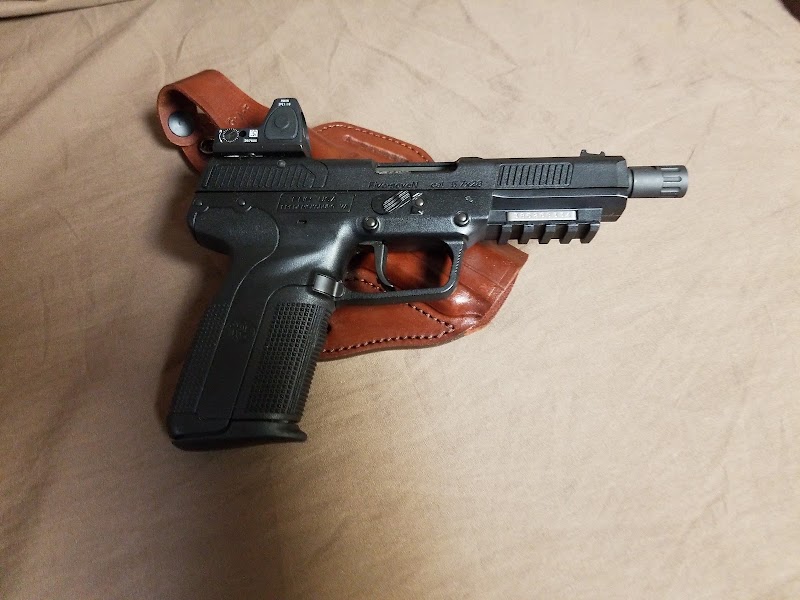 Guns of Lake Zurich, INC photo