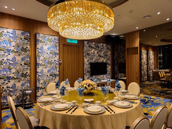 Upper Palace Restaurant - Photo 1