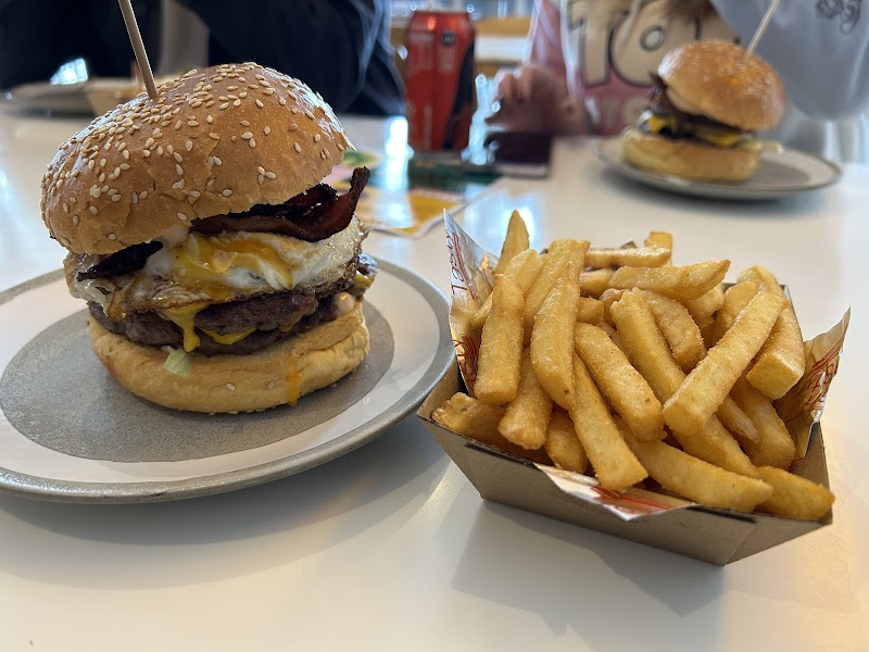 Burger Plus Geelong photo 3