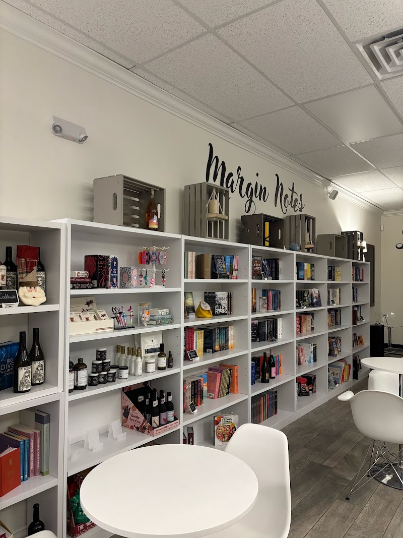 Margin Notes Bookbar - Books, Wine & Coffee photo 4