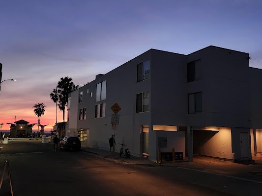 Stay Open Venice Beach