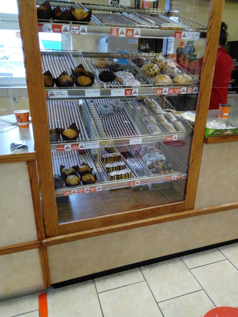 Robins Donuts photo 3