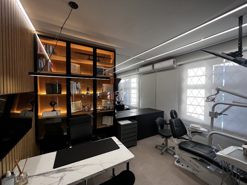 Dr Jhonata Antunes - | Clínica Monet - foto 2