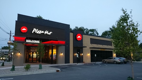 PIZZA HUT #036970 exterior