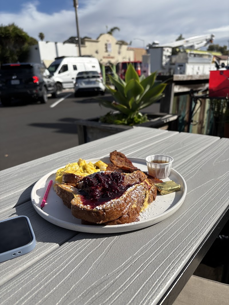 Honeymoon cafe photo 2