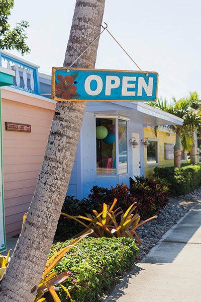 Midway Cafe & Coffee Bar photo 1