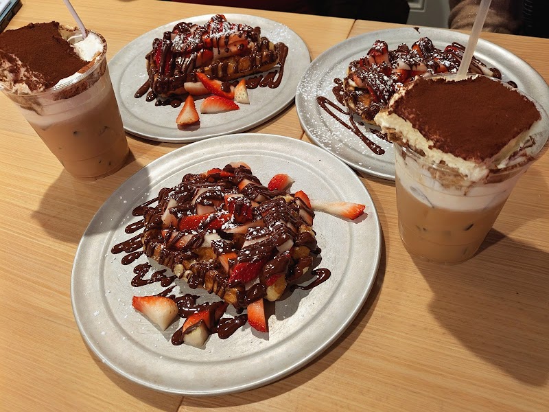 Zinneken's Belgian waffles | Providence photo 3