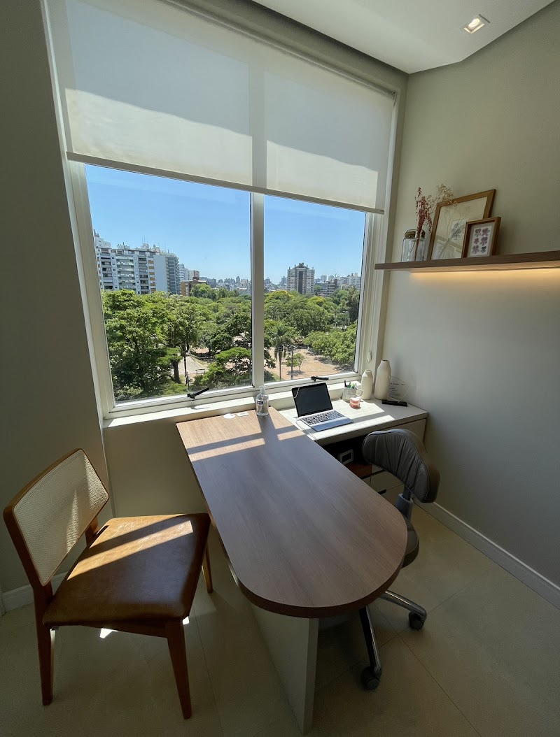 Dra. Luise Seibel, Dentista