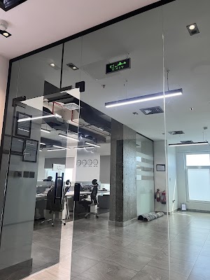 شركة لوجيستكس بلس ذ.م.م