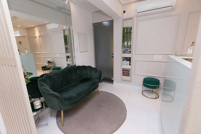 Dra. Patrícia Paiva - Cirurgiã-Dentista - foto 2