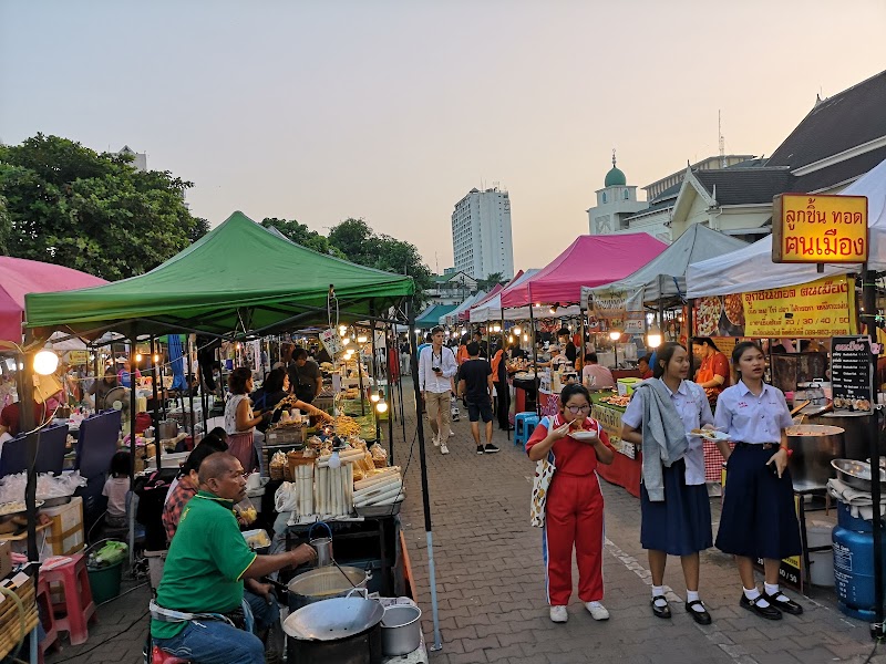 Putthasathan Chiang Mai photo 2