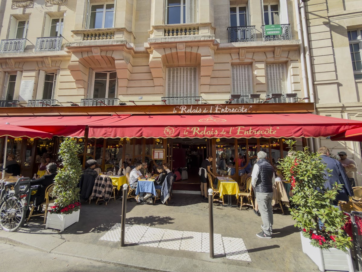 Relais de l'Entrecôte, vue extérieure