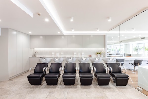 Sandy The Salon photo 3