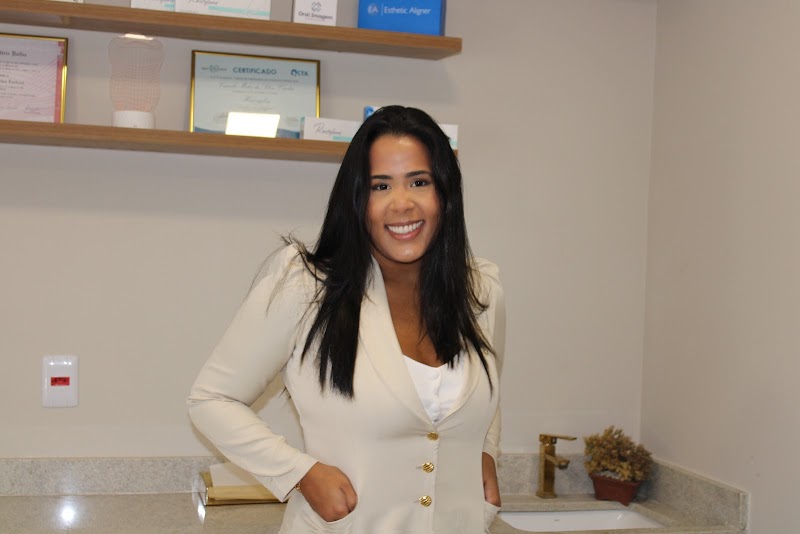 Dra. Camila Matos Reabilitação Oral & Estética