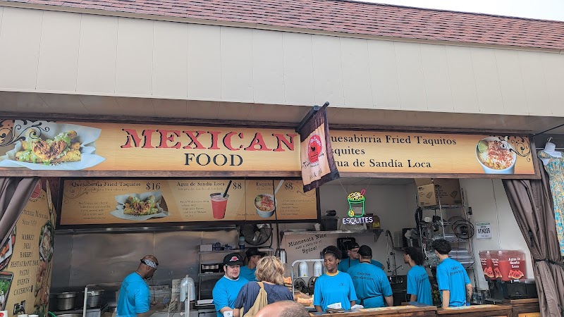 El Burrito Mercado photo 4