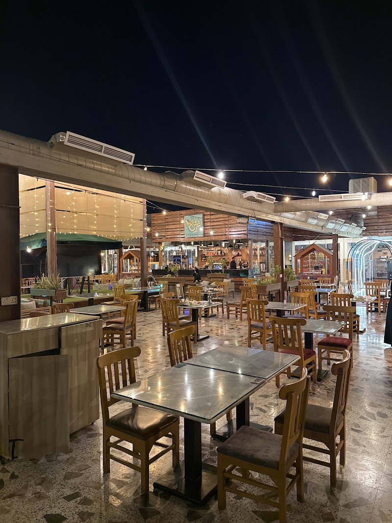 Qurnfel Lebanese Restaurant photo 2