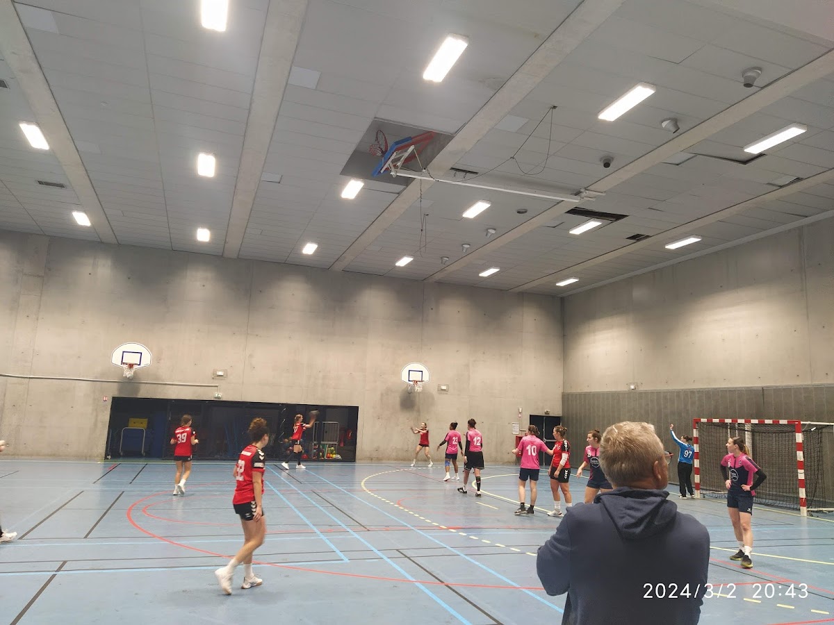 Gymnase des Vignoles, vue extérieure