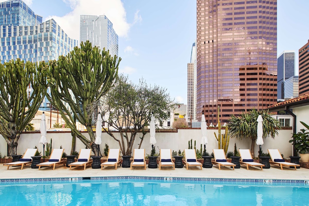 Hotel Figueroa, dog-friendly hotel in Los Angeles