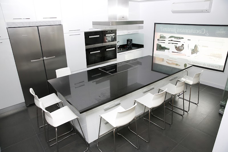 Romance Food Company - Cooking School