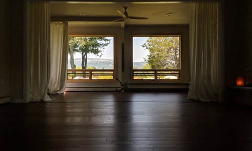 Stone Wave Yoga