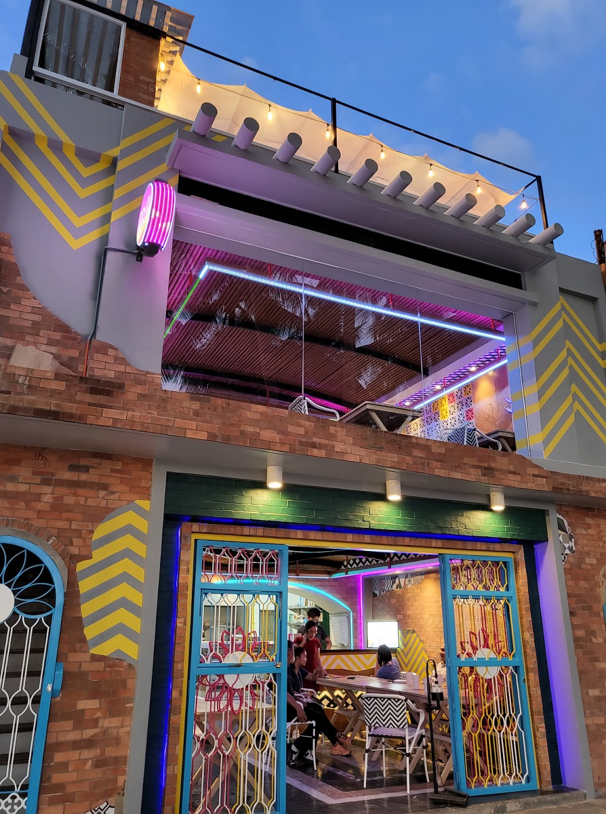 Muni-Muni in boracay